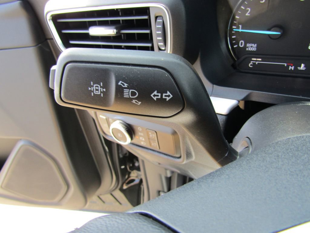 Used 2024 Ford Explorer XLT w/ Equipment Group 202A AWD/4WD image 23