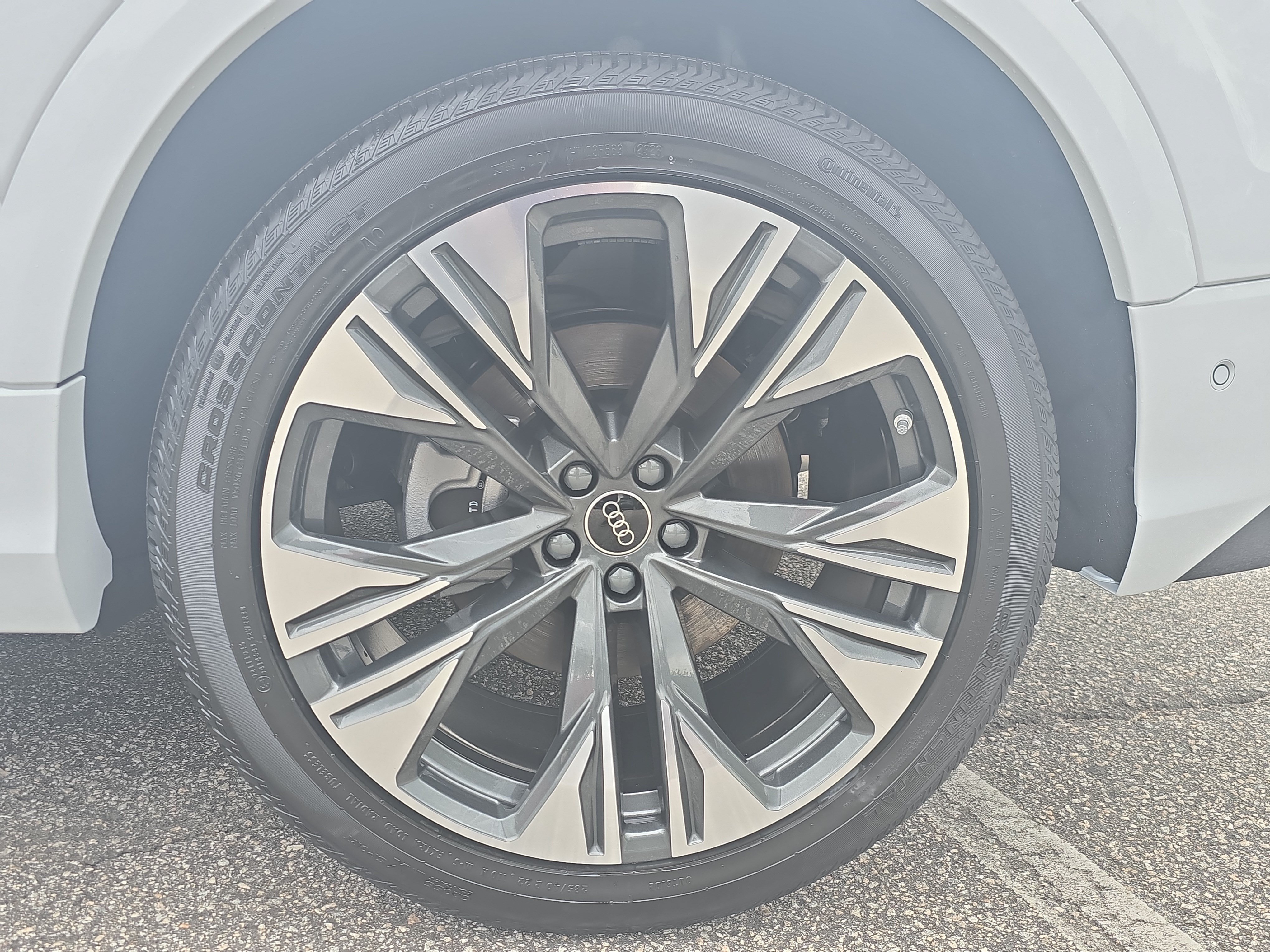 New 2027 Audi Q8 Premium Plus AWD/4WD image 32