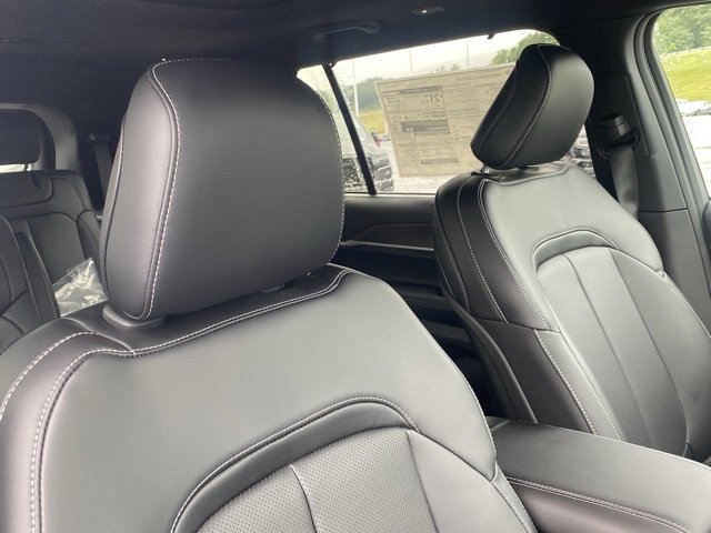 New 2025 Jeep Grand Cherokee L Limited w/ Luxury Tech Group II image 29