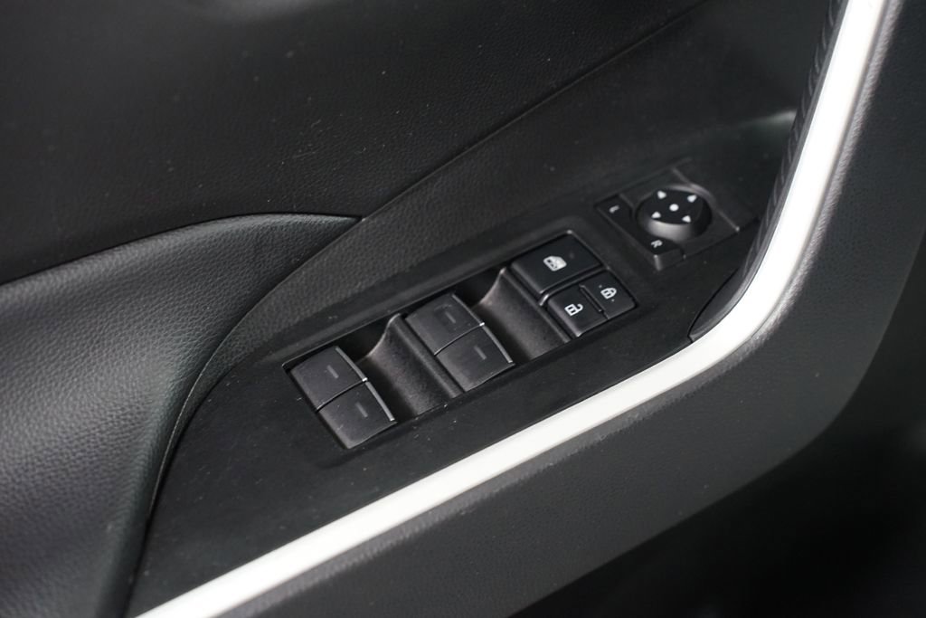 Certified 2025 Toyota RAV4 XLE AWD/4WD image 31