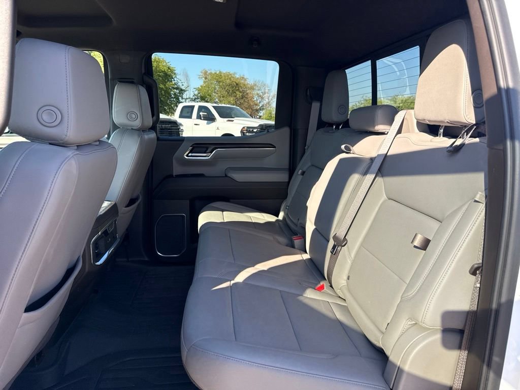 Used 2024 GMC Sierra 1500 SLT AWD/4WD image 16