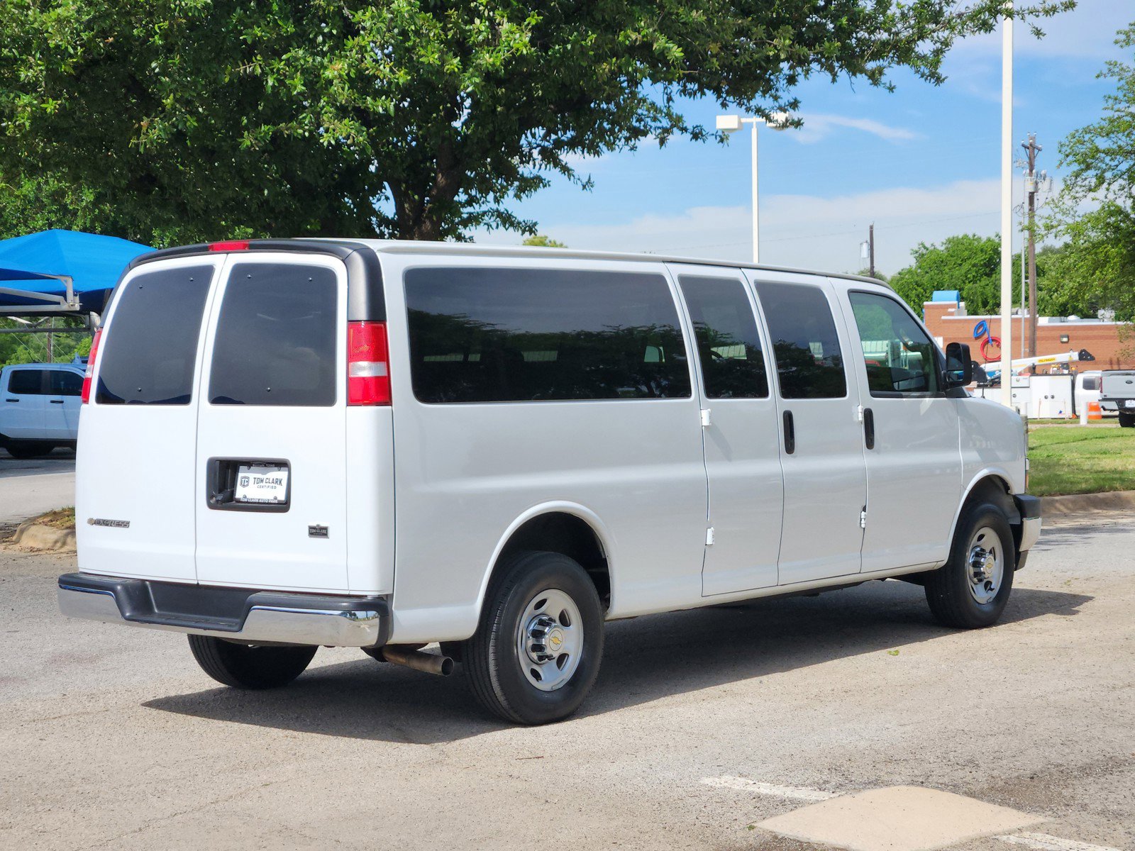 Used 2024 Chevrolet Express 3500 LT w/ LT Preferred Equipment Group RWD image 5