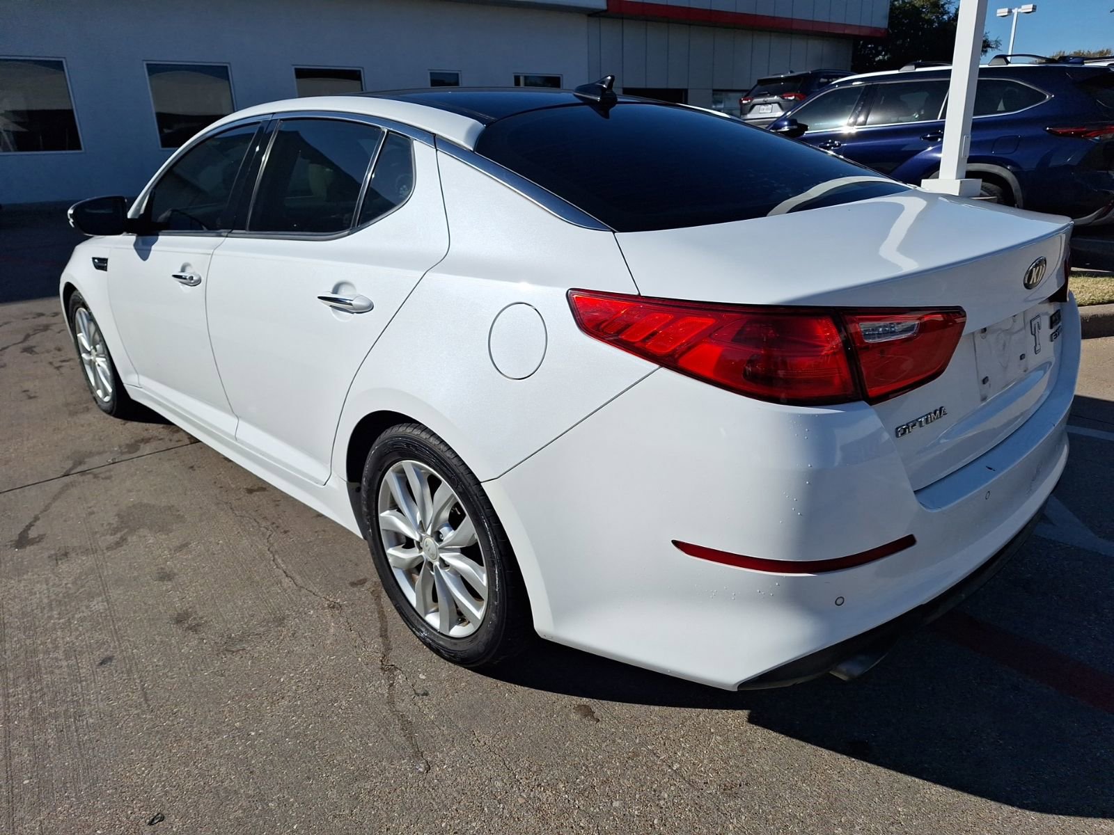 Used 2015 Kia Optima EX w/ EX Premium Package image 4