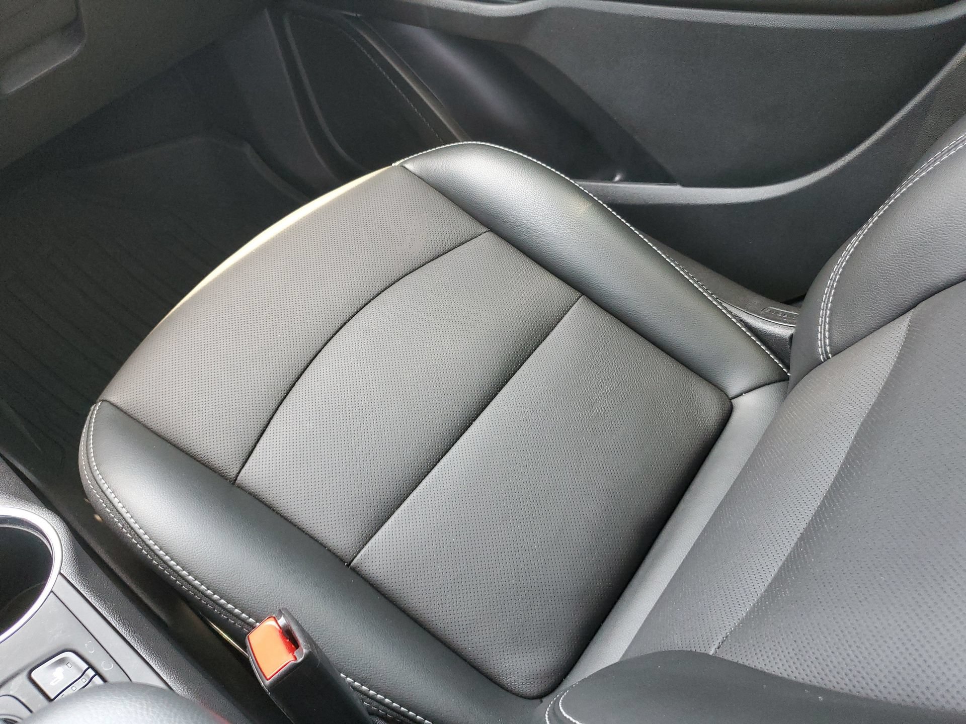 Used 2023 GMC Terrain SLT w/ LPO, Floor Liner Package FWD image 16