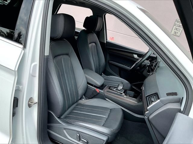 Used 2021 Audi Q5 Premium AWD/4WD image 17