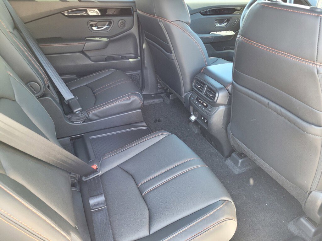New 2026 Honda Pilot TrailSport image 19