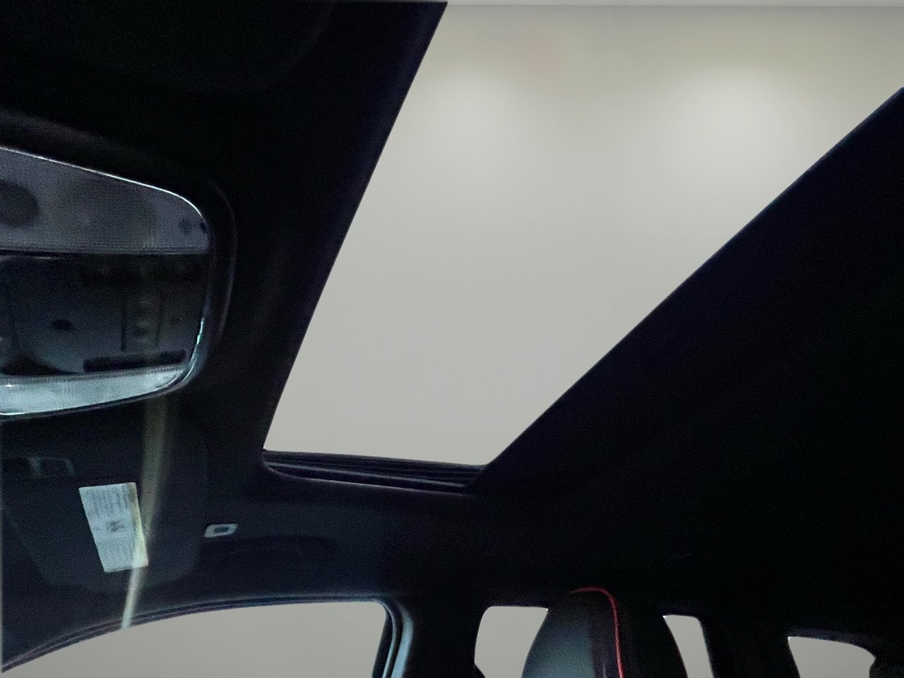 Used 2018 Jeep Grand Cherokee Limited image 16