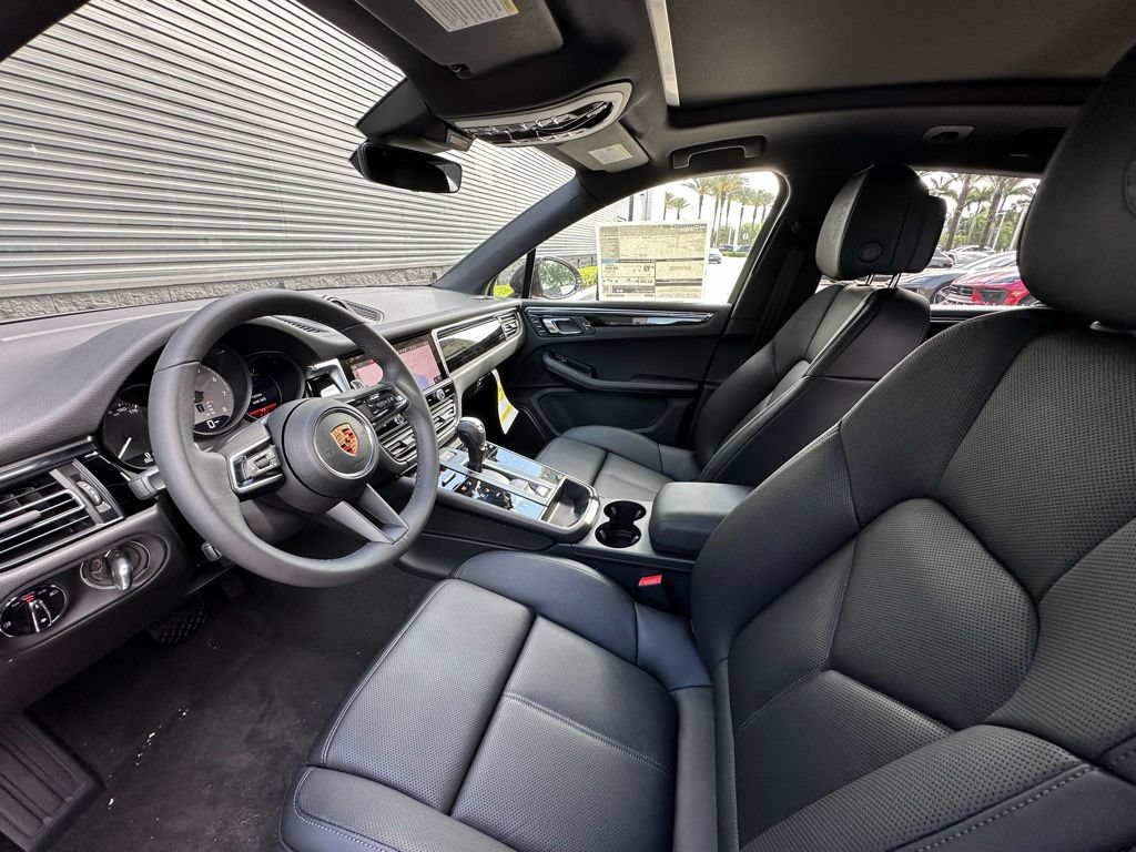 Used 2026 Porsche Macan S AWD/4WD image 4