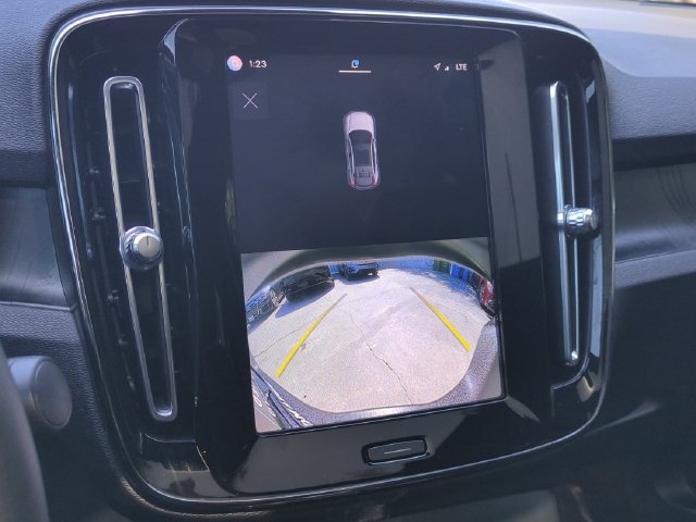 Certified 2023 Volvo C40 P8 Recharge Ultimate AWD/4WD image 23