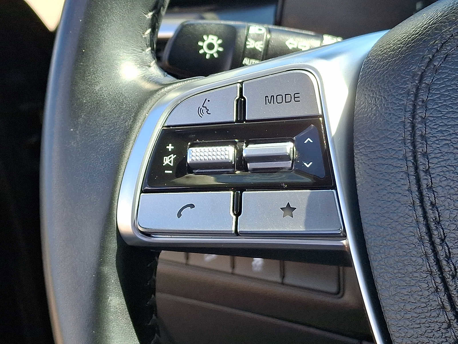 Used 2023 Kia Telluride S image 23