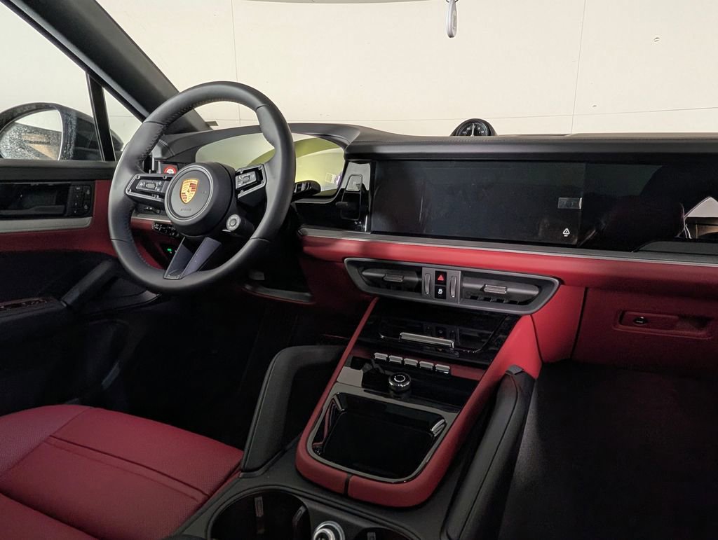 New 2026 Porsche Cayenne Coupe image 22