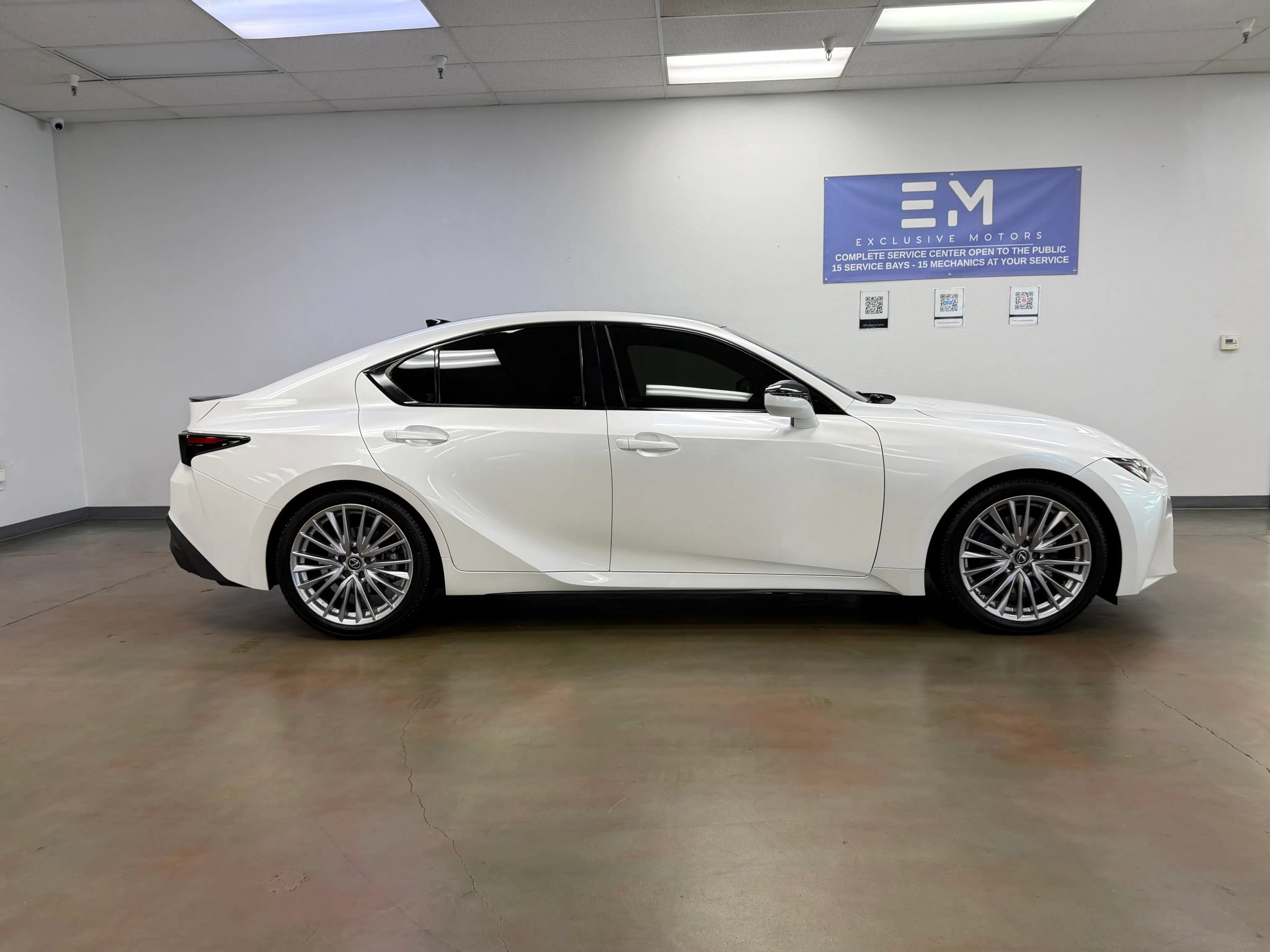 Used 2022 Lexus IS 300 w/ Premium Package RWD image 5