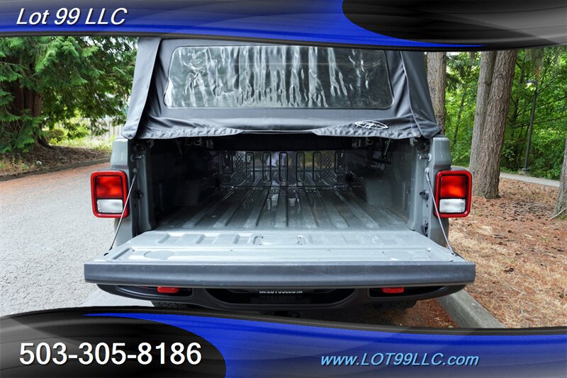 Used 2022 Jeep Gladiator Rubicon w/ Cold Weather Group AWD/4WD image 33