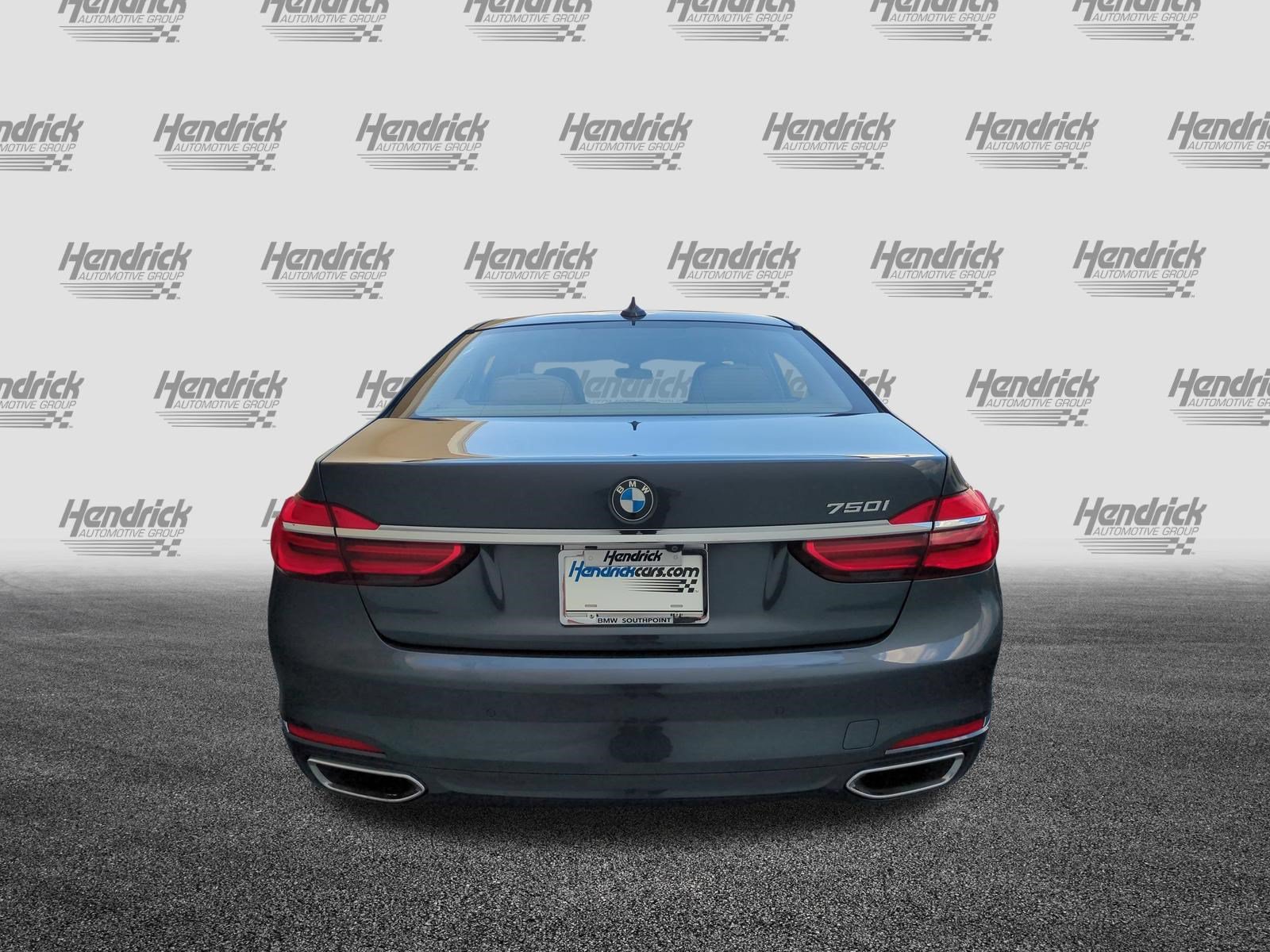 Used 2016 BMW 750i RWD image 9