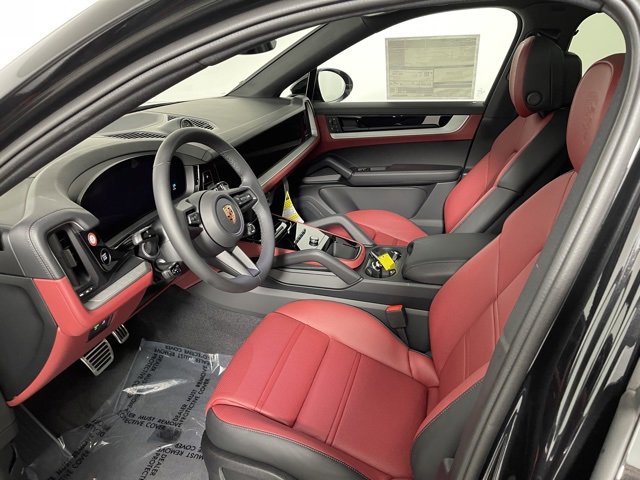 New 2026 Porsche Cayenne S image 3