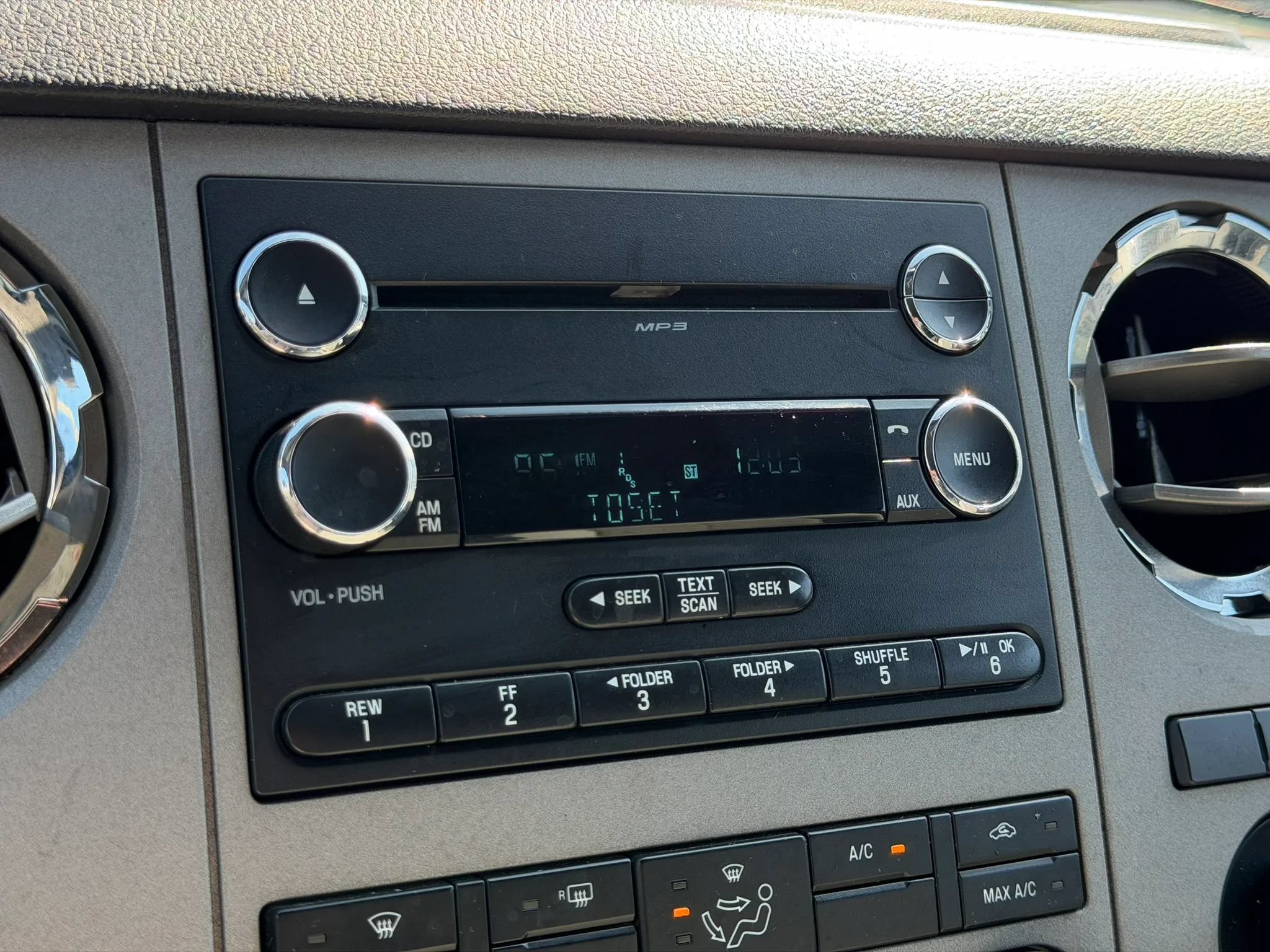 Used 2016 Ford F350 XLT w/ XLT Value Package AWD/4WD image 30