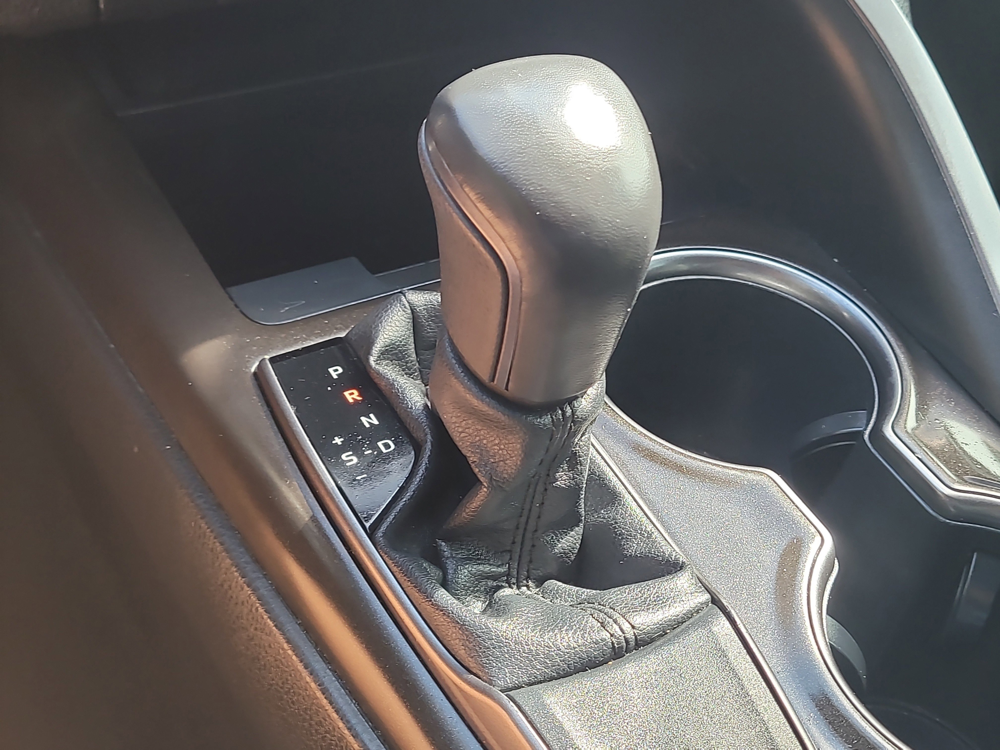 Used 2021 Toyota Camry SE image 25