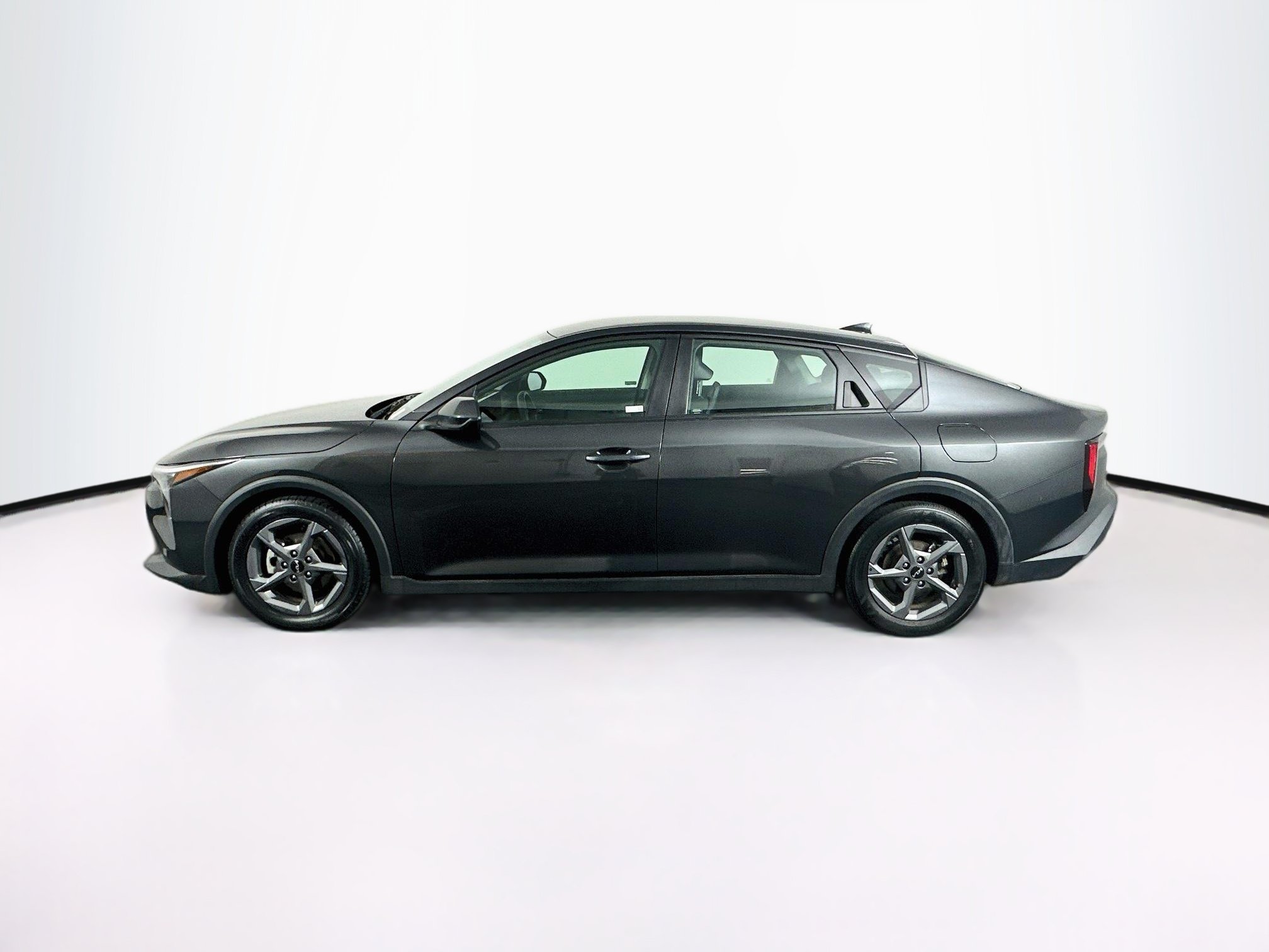 Used 2025 Kia K4 FWD image 4