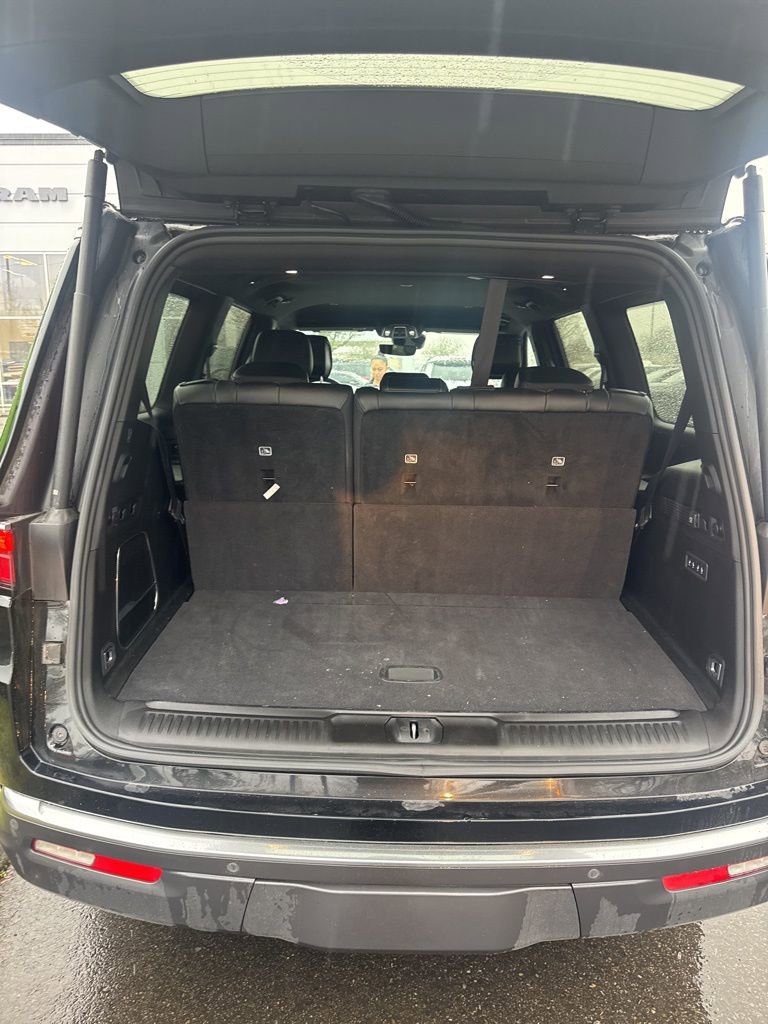 Used 2022 Jeep Wagoneer Series III image 8