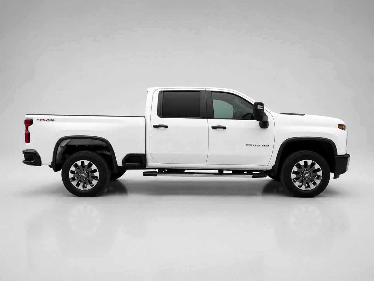 Used 2021 Chevrolet Silverado 2500 Custom w/ Custom Value Package AWD/4WD image 6