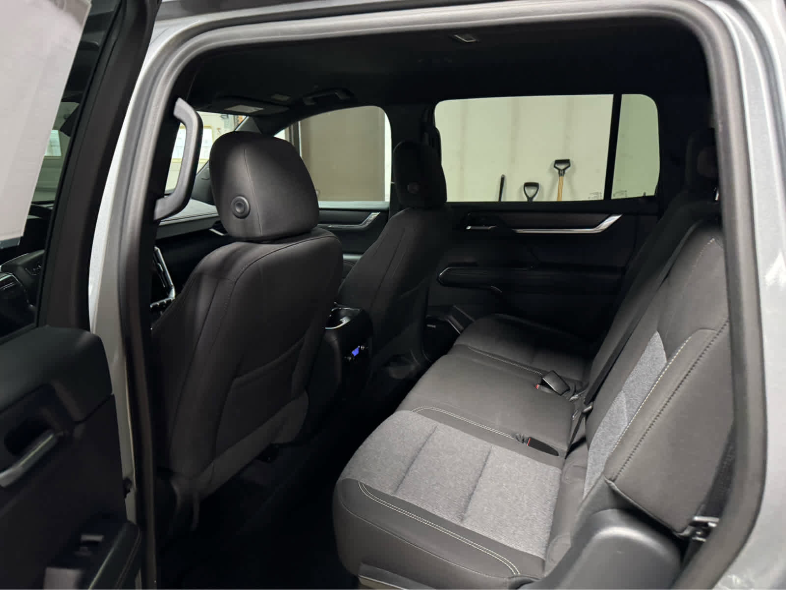 Certified 2025 GMC Acadia Elevation image 14