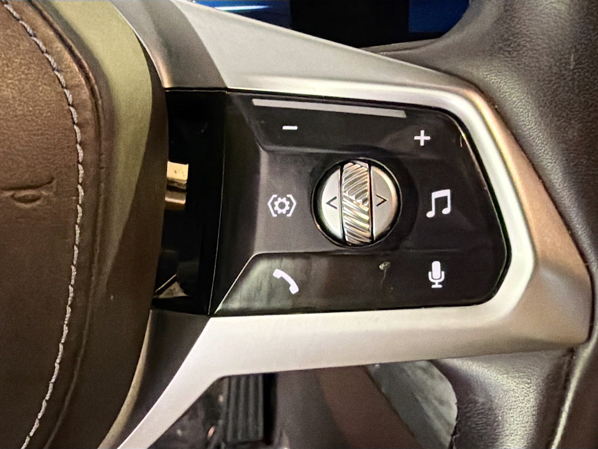 Used 2024 BMW i7 eDrive50 RWD image 38
