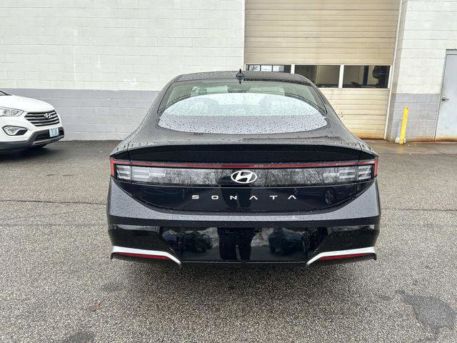 New 2026 Hyundai Sonata SEL FWD image 4