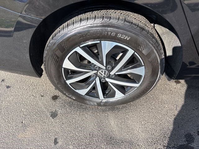 Used 2025 Volkswagen Jetta S image 39