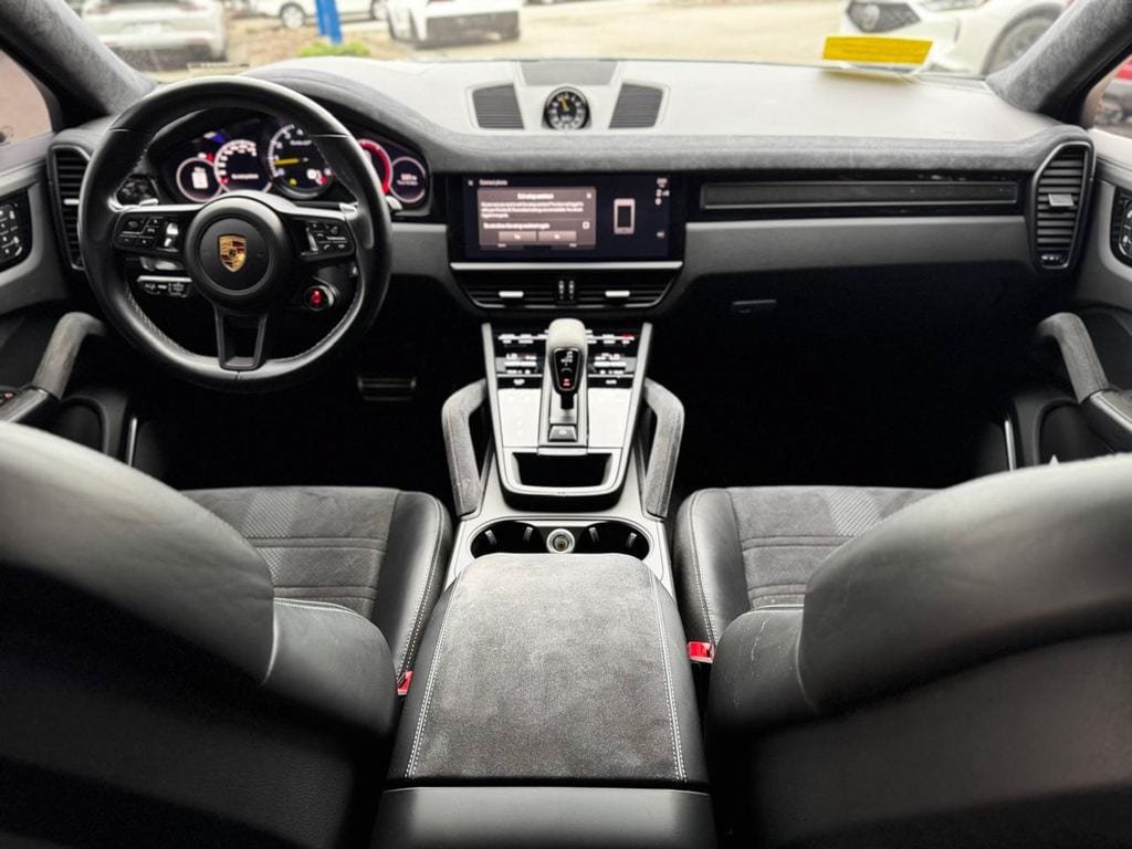 Used 2023 Porsche Cayenne Turbo GT AWD/4WD image 13