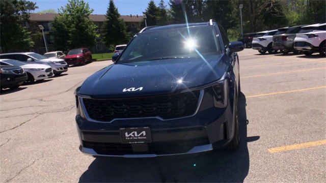 New 2025 Kia Sorento S w/ Panoramic Sunroof Package image 6