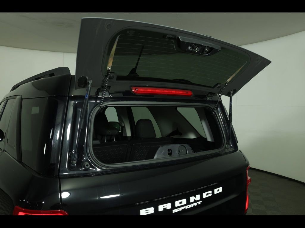 Used 2023 Ford Bronco Sport Badlands image 16