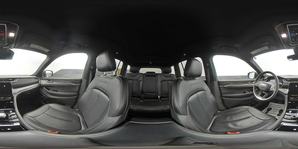 Used 2022 Jeep Grand Cherokee Overland image 42