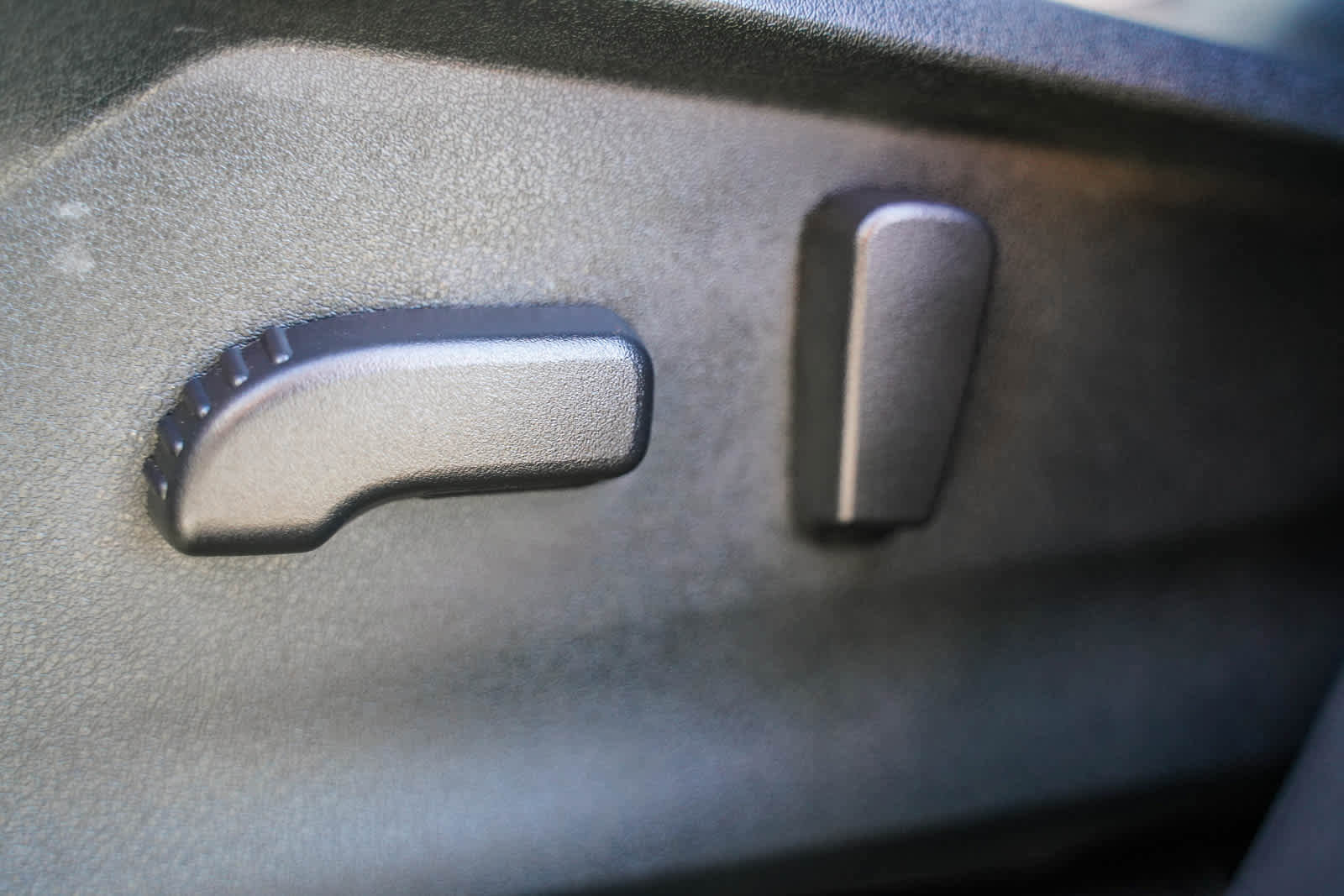 Certified 2025 Subaru Ascent Premium image 20