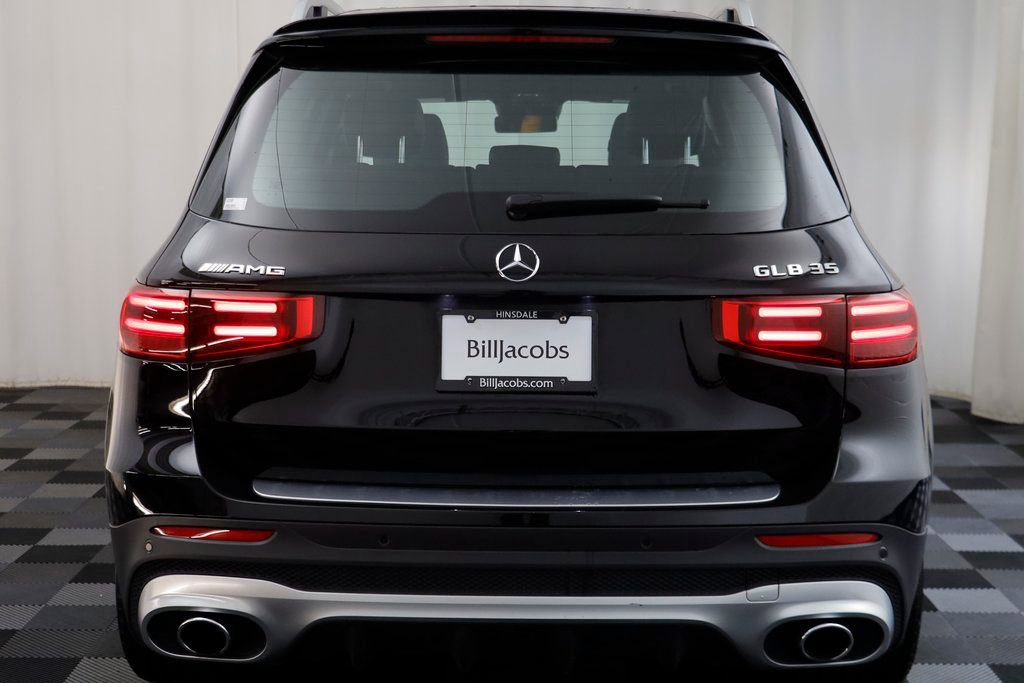 Used 2025 Mercedes-Benz GLB 35 AMG 4MATIC image 16