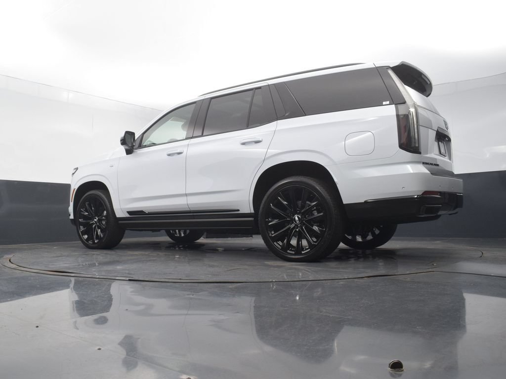 Certified 2026 Cadillac Escalade Platinum Sport w/ LPO, ONYX Package AWD/4WD image 55