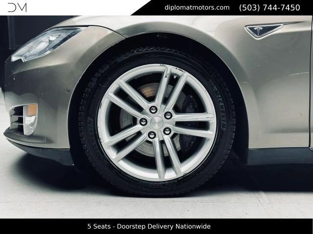Used 2015 Tesla Model S 70D AWD/4WD image 35