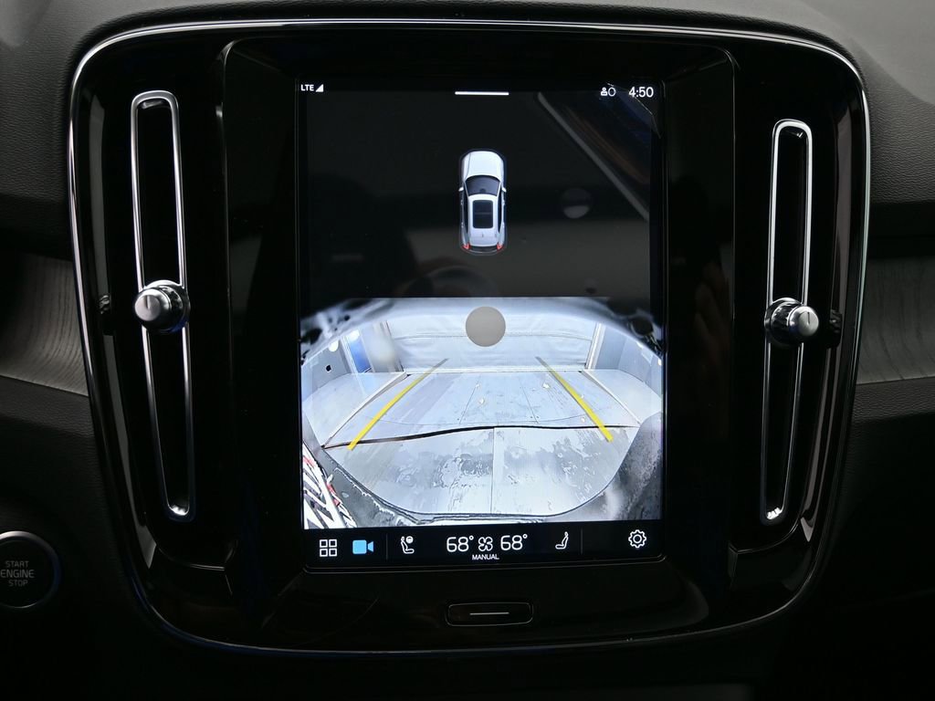 New 2025 Volvo XC40 B5 Core w/ Protection Package Premier image 13
