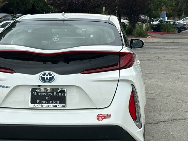 Used 2017 Toyota Prius Prime image 34