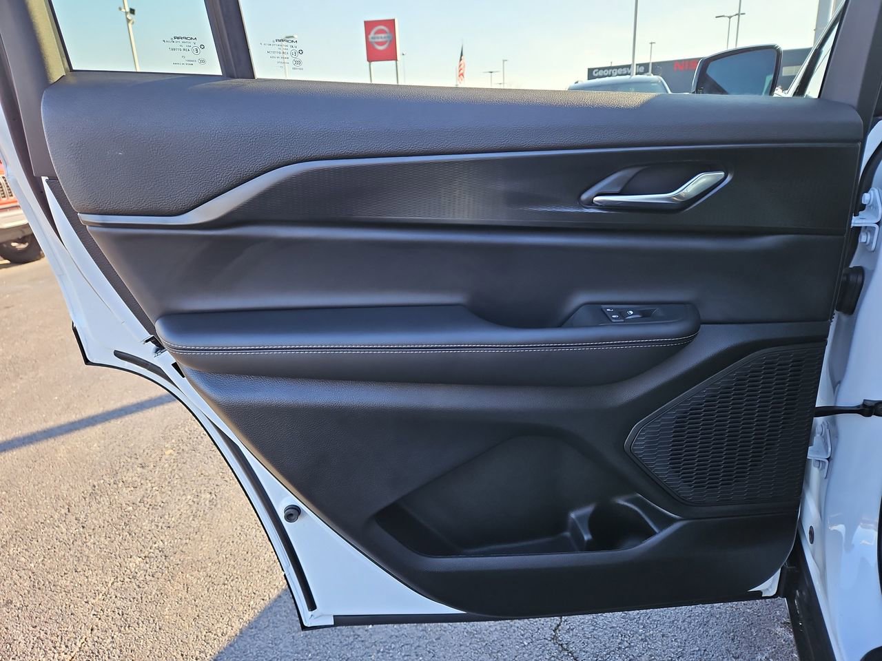 New 2025 Jeep Grand Cherokee L Altitude image 15