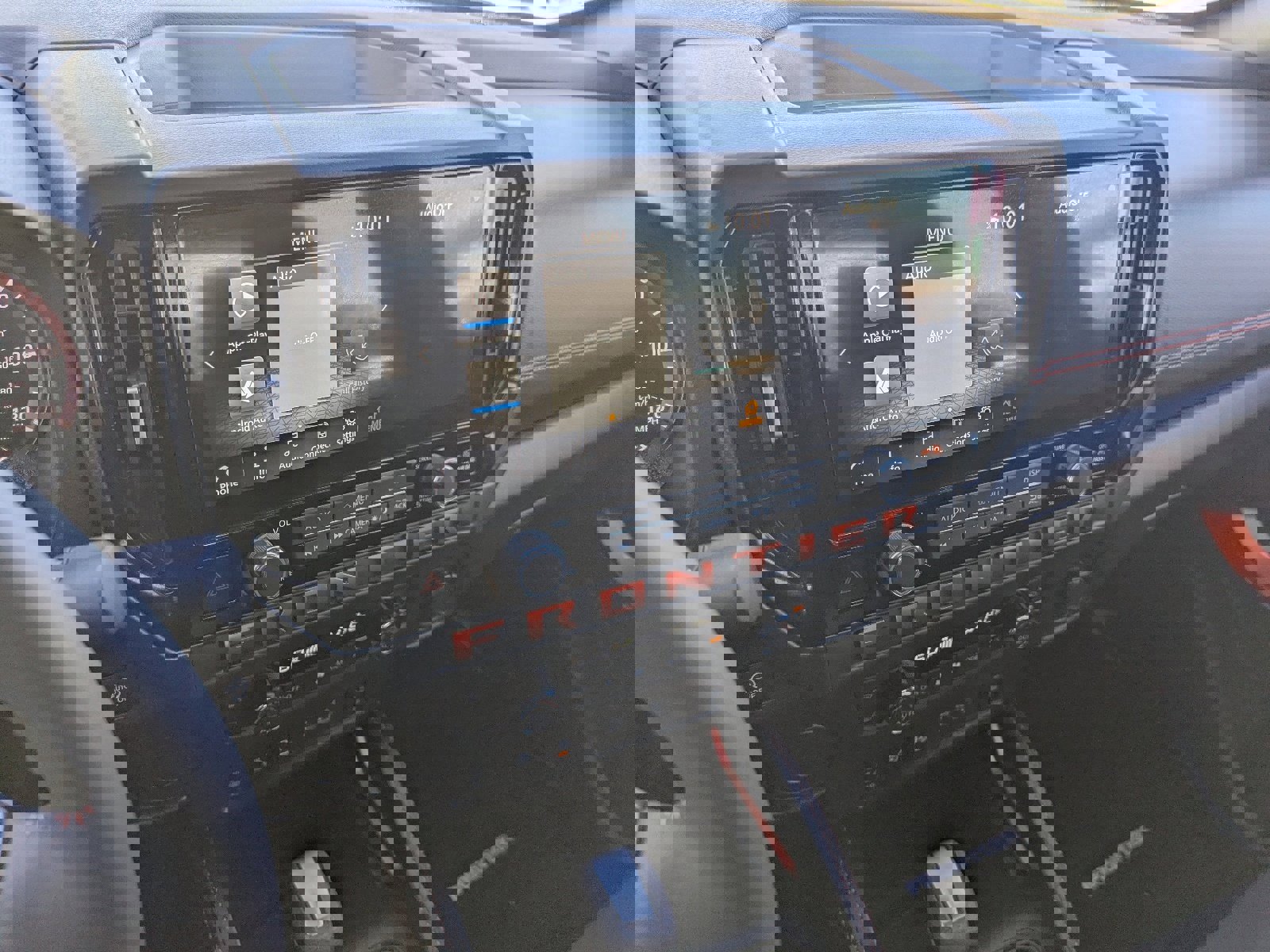 New 2026 Nissan Frontier Pro-X w/ Pro-X Convenience Package image 15