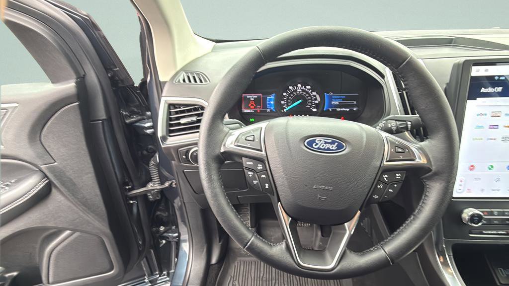 Certified 2024 Ford Edge Titanium image 26