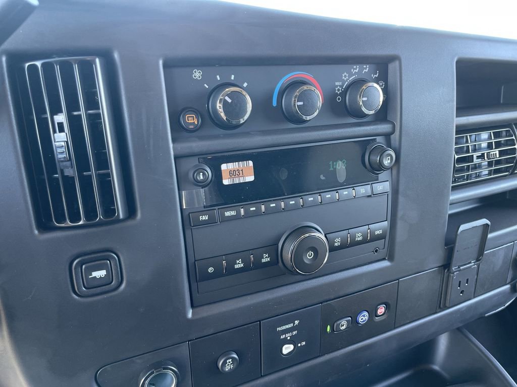 New 2025 GMC Savana 2500 Extended w/ Driver Convenience Package image 13