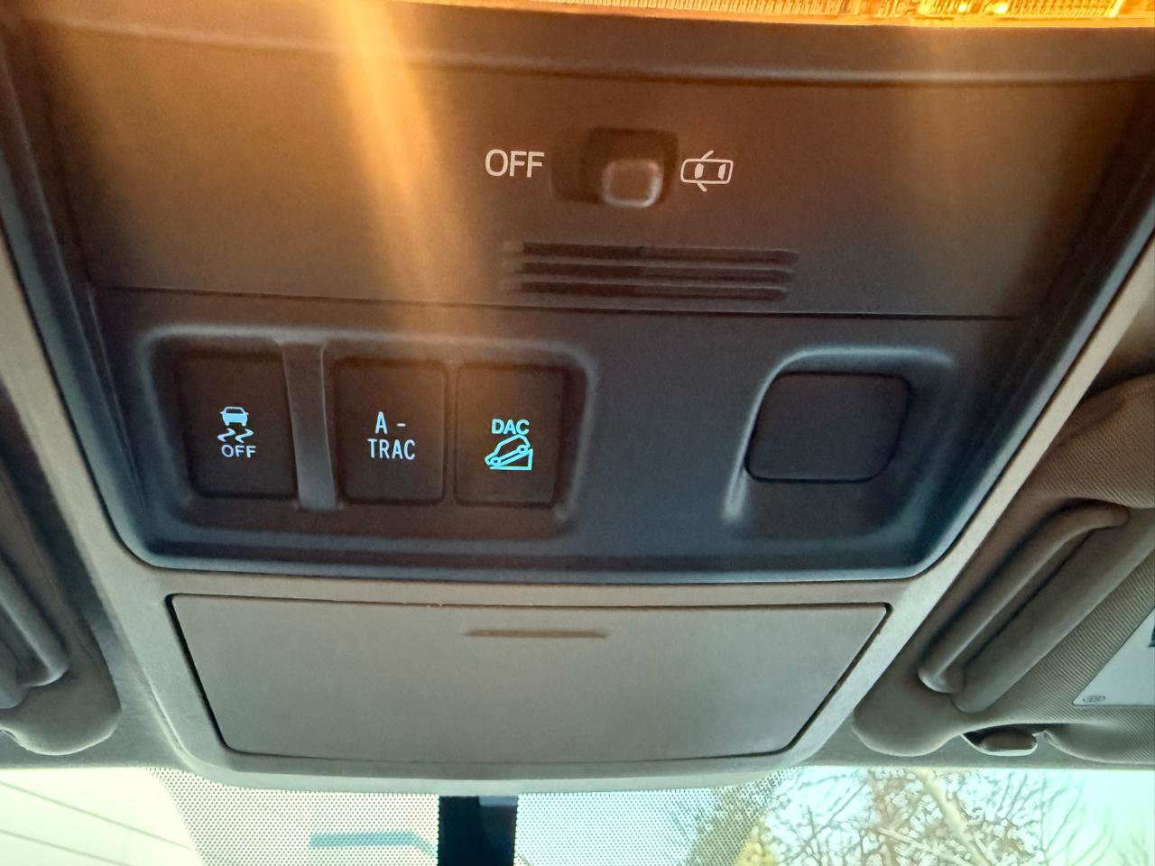 Used 2015 Toyota 4Runner SR5 image 32