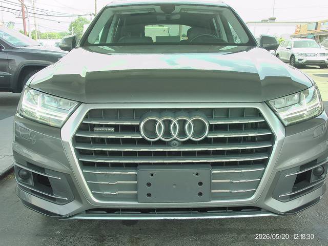 Used 2018 Audi Q7 3.0T Prestige AWD/4WD image 2
