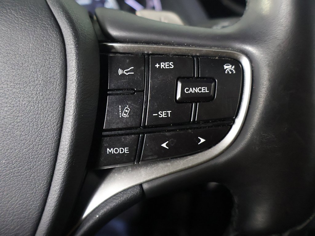 Used 2023 Lexus ES 350 Luxury w/ Accessory Package (Z2) image 43