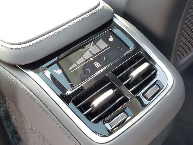 New 2026 Volvo XC90 B6 Plus w/ Protection Package Premier AWD/4WD image 29