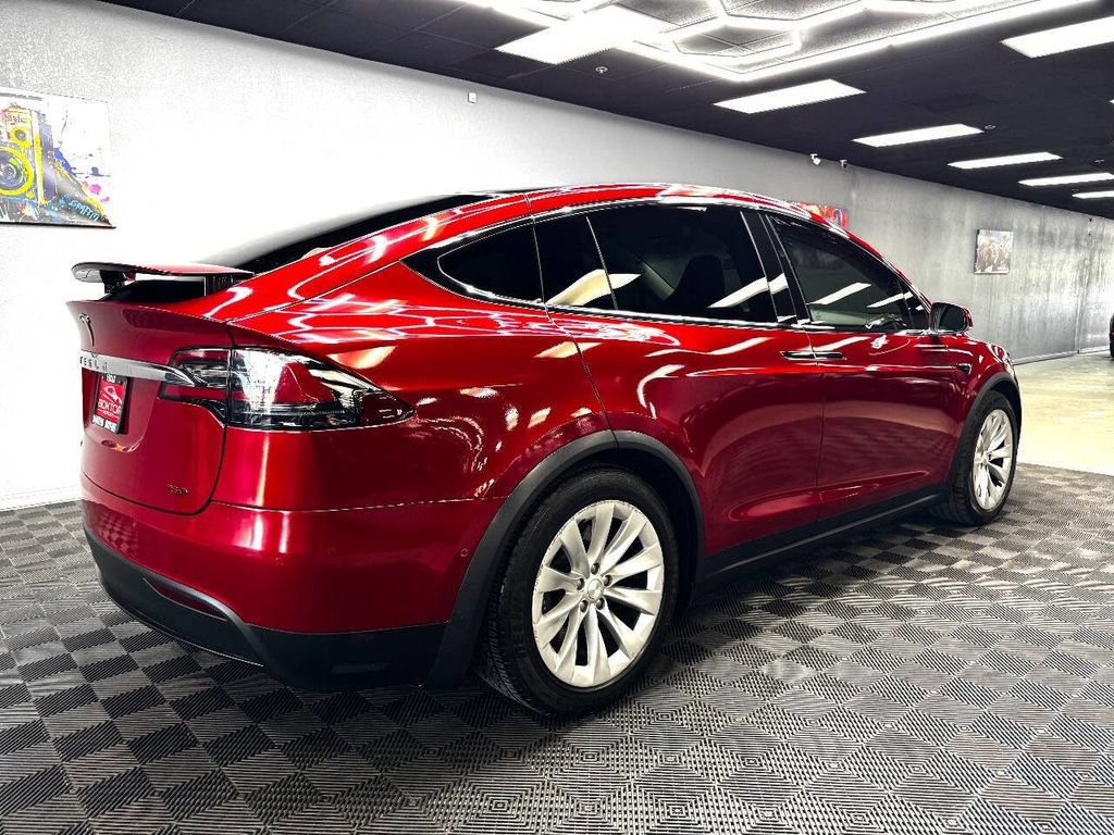 Used 2017 Tesla Model X 75D image 15