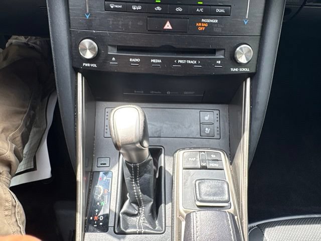 Used 2018 Lexus IS 300 AWD w/ Comfort Package image 18