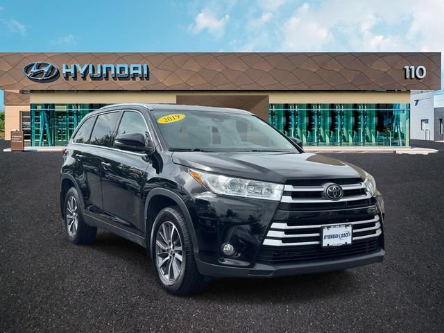 Used 2019 Toyota Highlander XLE