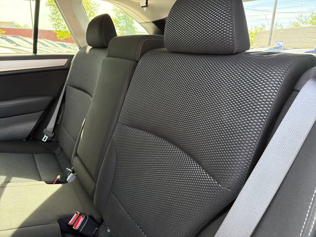 Used 2018 Subaru Outback 2.5i Premium AWD/4WD image 22